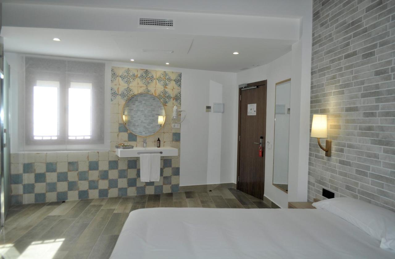Hostal Restaurante Villa De Brihuega Exteriér fotografie