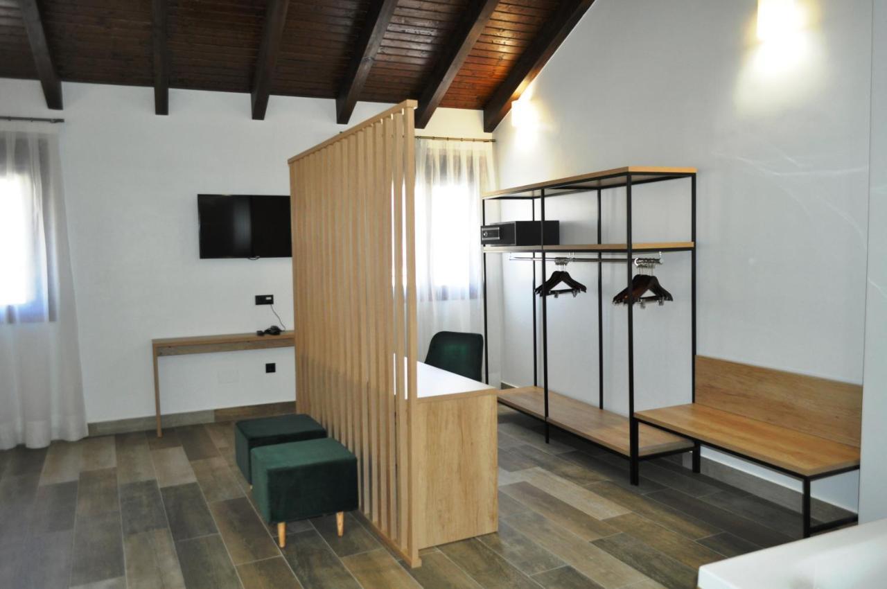 Hostal Restaurante Villa De Brihuega Exteriér fotografie
